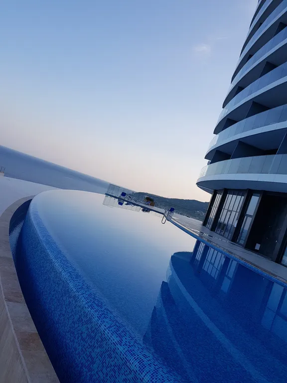 Квартира с панорамным видом на море и горы на юбк