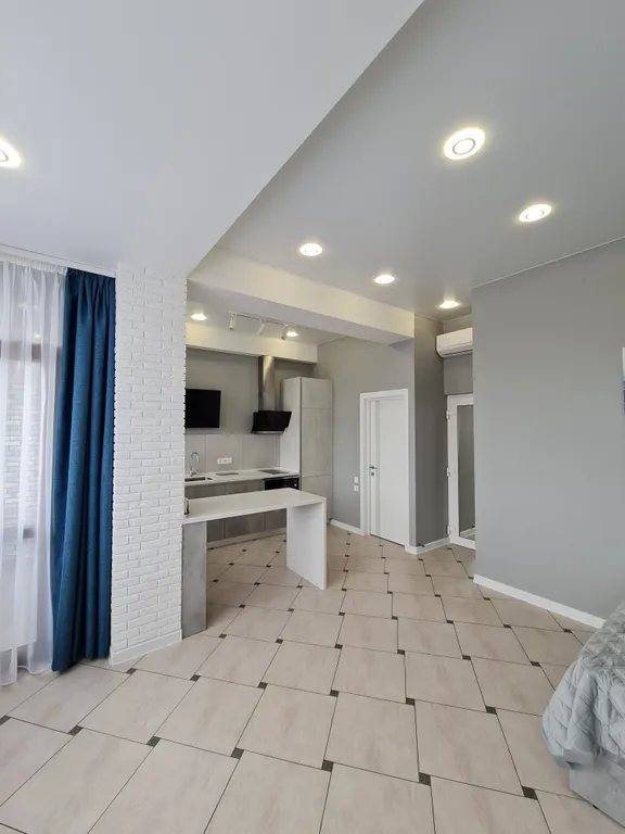 Люкс студия возле парка с видом на море