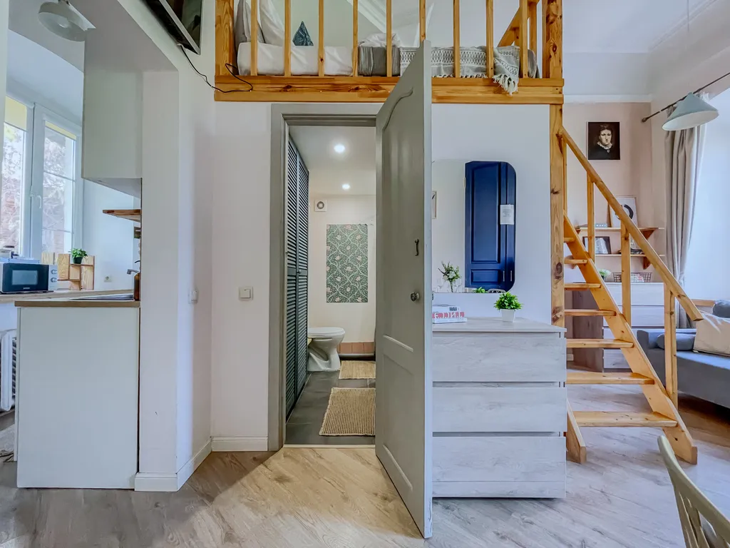 Двухуровневая квартира. Все в пешей доступности