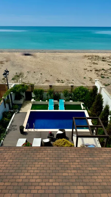 Коттедж Дом с бассейном у моря — аренда посуточно в Саки