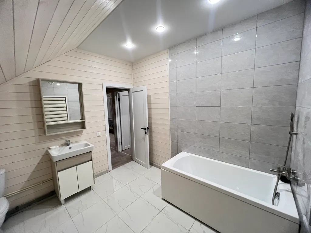 4-комнатный Дом