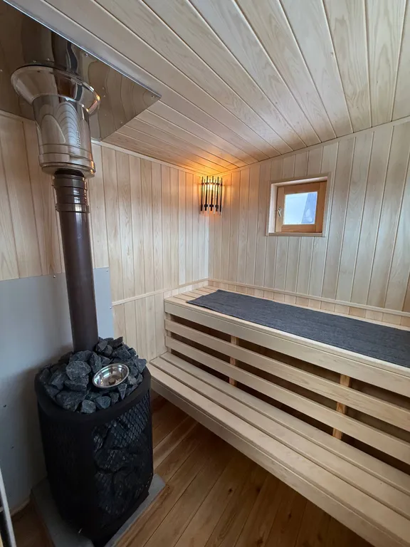 Уютный домик за городом с баней и горячим чаном