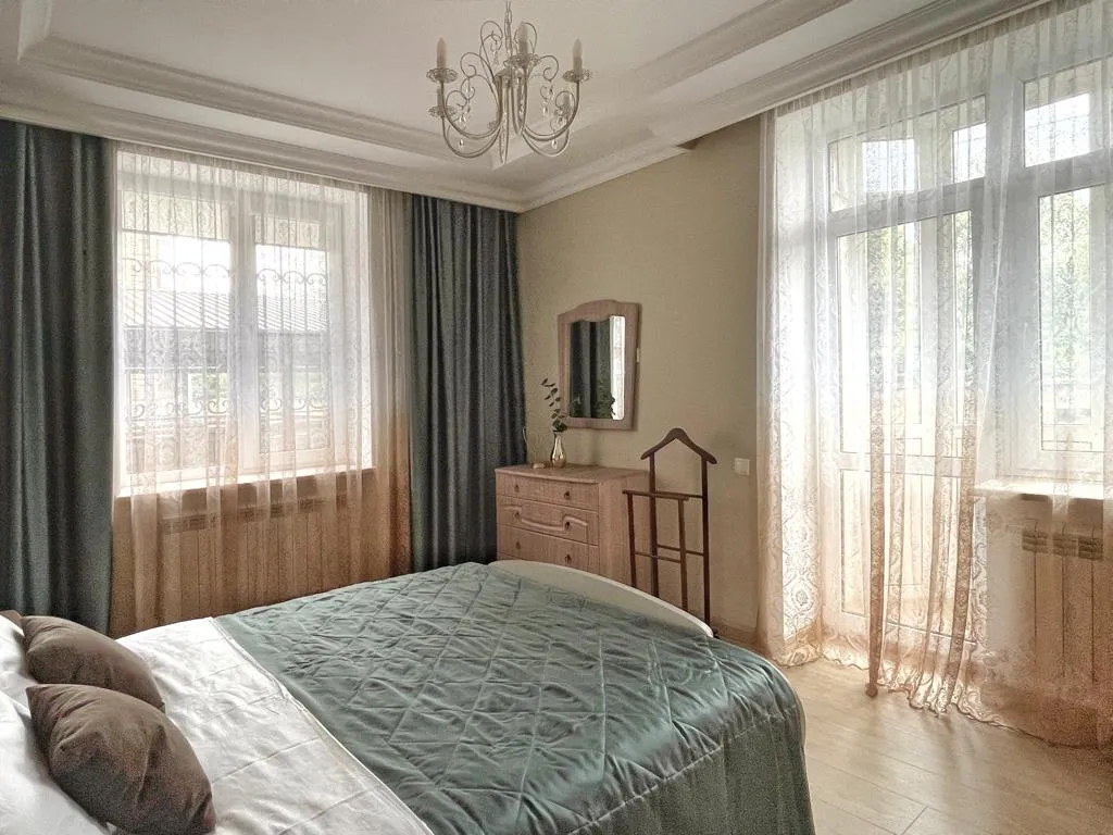 Апартаменты с двумя спальнями у источника Ессентуки