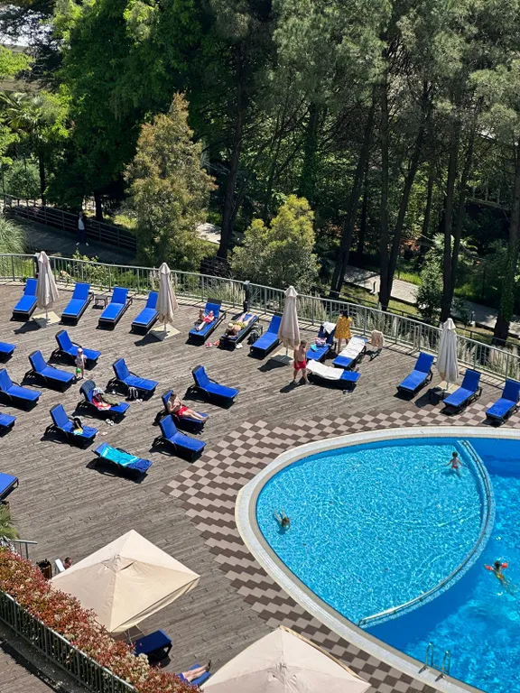 Актёр Гэлекси 2-комнатный апартамент