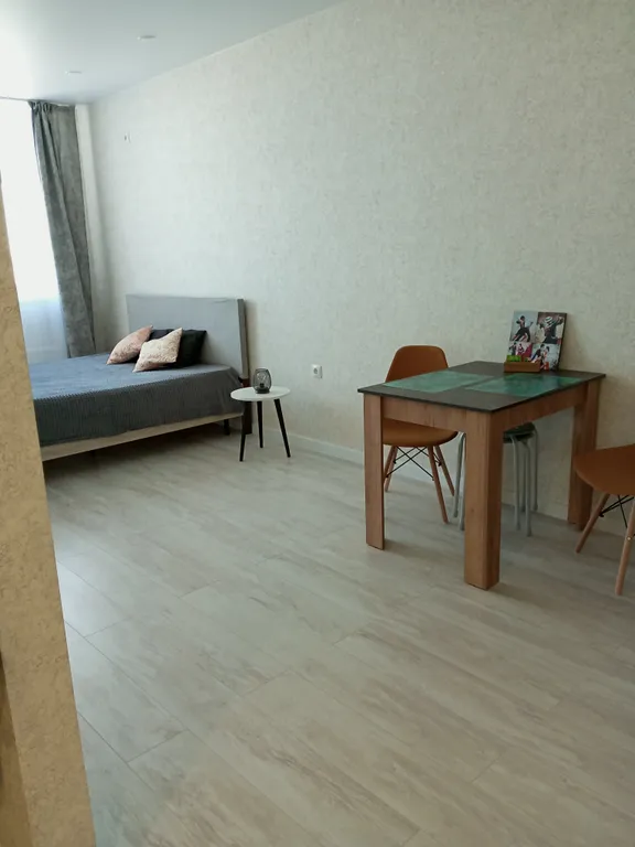 Квартира Стильная студия в Звездном — Тюмень