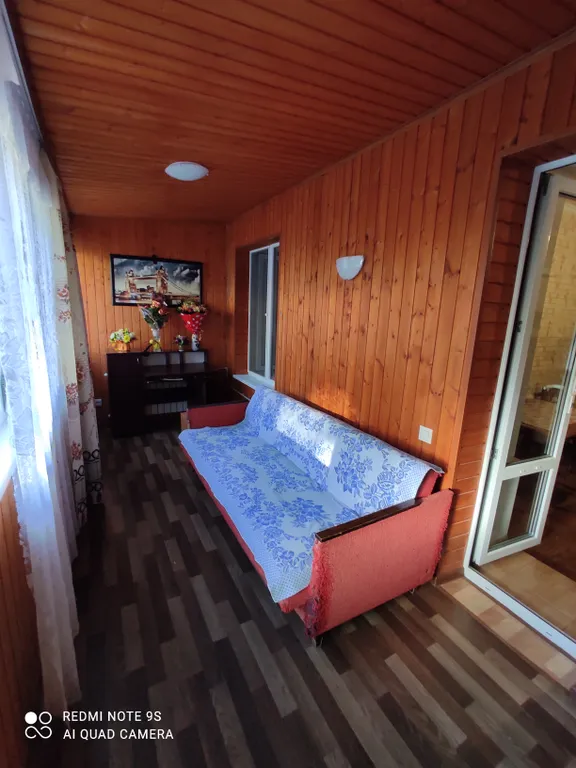 Просторная квартира с двориком — аренда посуточно в Орджоникидзе