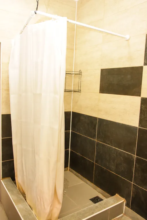 Коттедж Дом отдыха Casa-Colina с видом на море и горы — Сухум