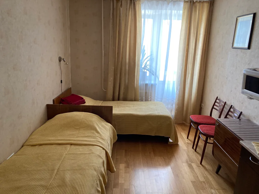 Квартира у метро на западе