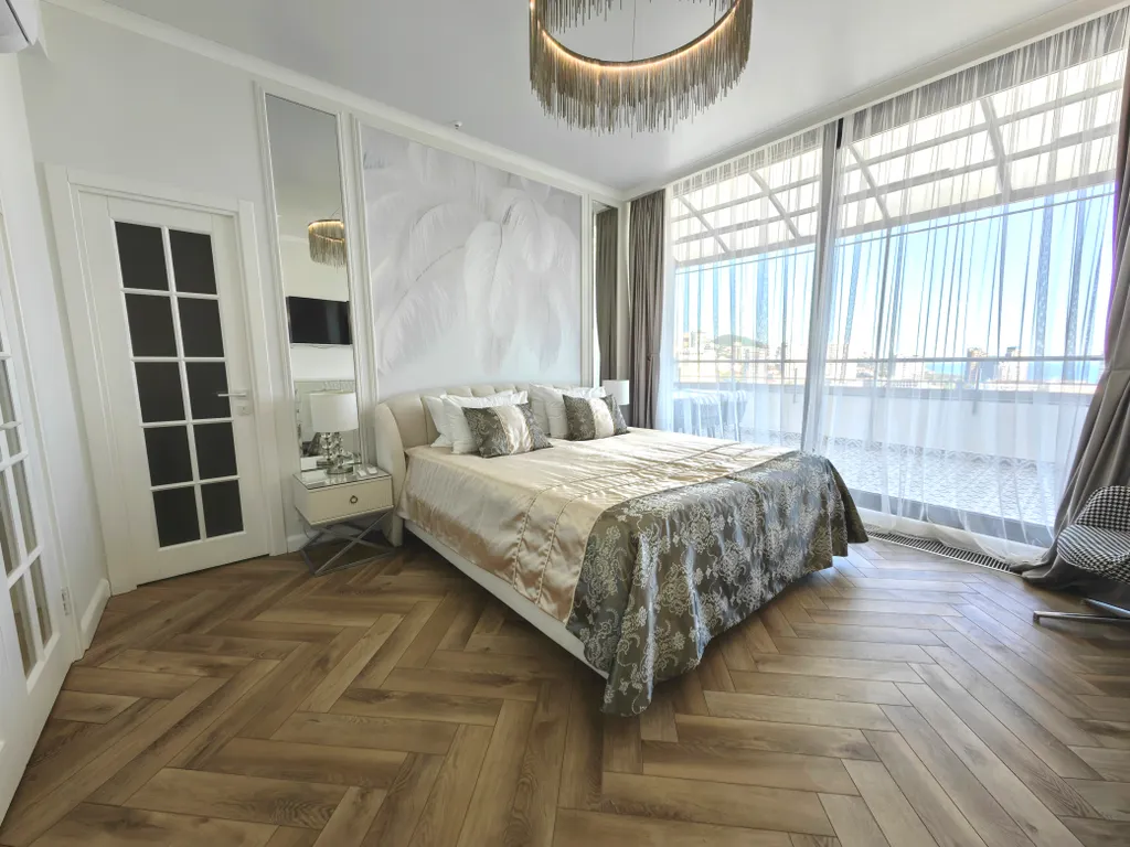 Квартира с видом на море и личной террасой