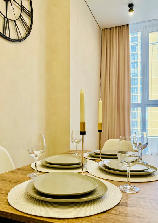 Роскошная двухкомнатная квартира у фонтана