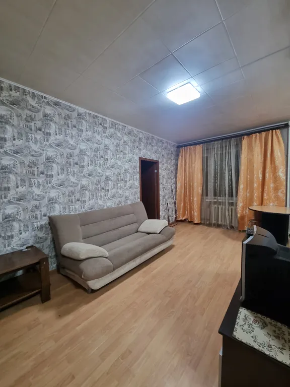 Квартира Теплая и уютная квартира рядом с вокзалом — Луга