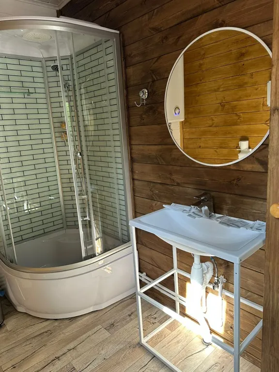 Домик у ручья