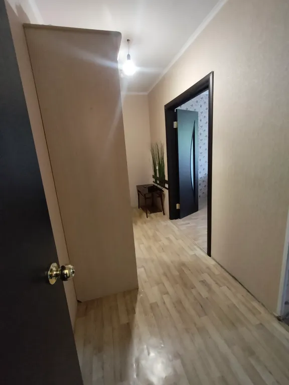 Отличная евродвушка в новом доме с двумя диванами