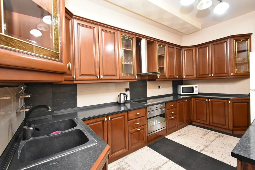 Уютная и просторная квартира в элитной новостройке в центре города