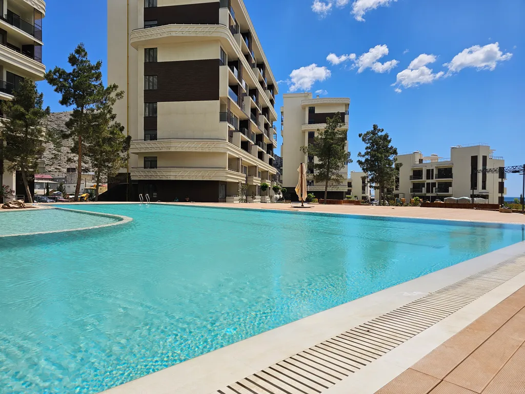 Двухкомнатные апартаменты в апарт-комплексе Атлас с видом на море