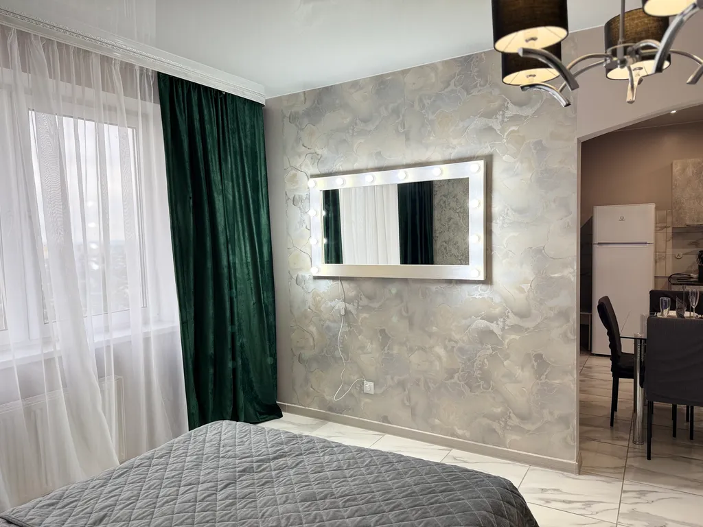 Квартира-студия в центре на 18 этаже