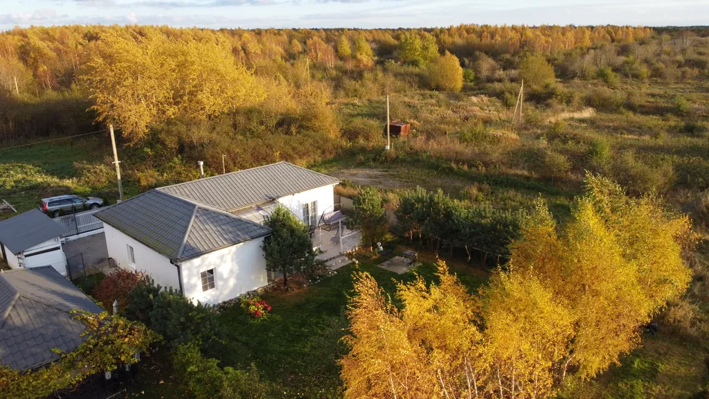 Дом с террасой на берегу моря