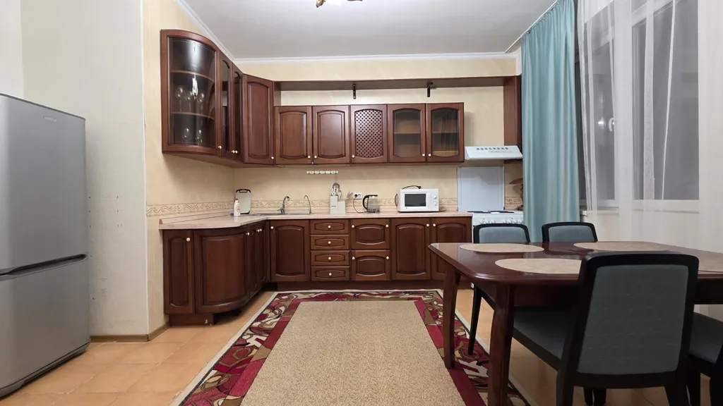 Евротрешка с 2-мя кроватями и раскладным диваном в центре