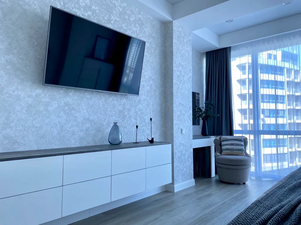 Евро-трехкомнатная в жк Ришелье Шато с бассейном