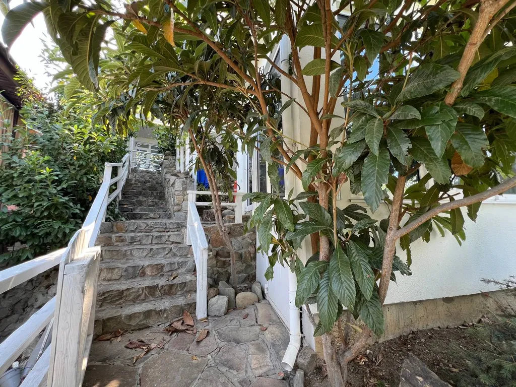 Уютный дом c прекрасным панорамным видом