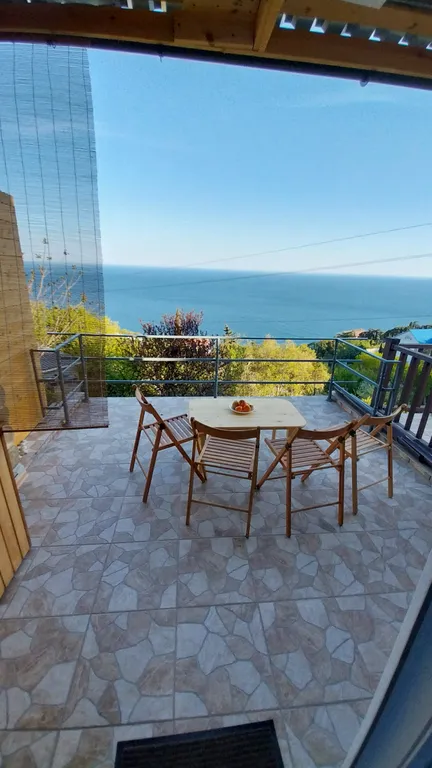 Квартира с волшебным видом на море