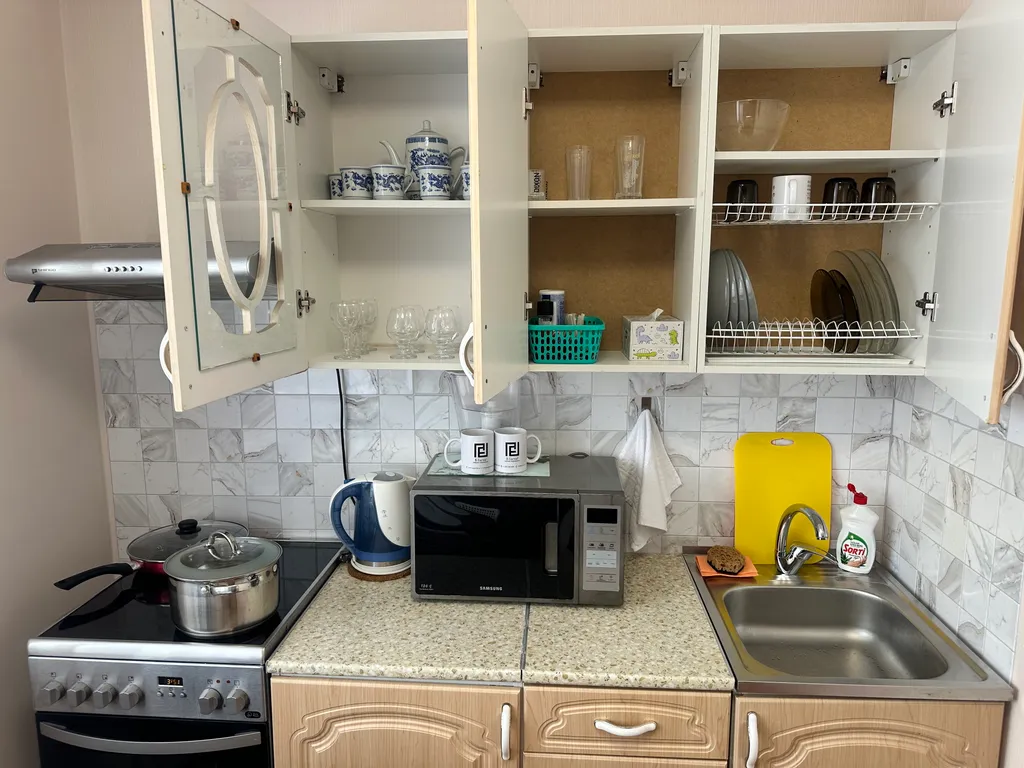 "В Гости!" на Строителей 90Б (1к квартира рядом с Термоленд)