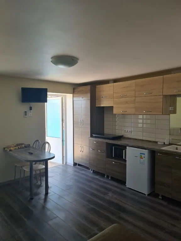 Уютный отдельный домик рядом с бассейном