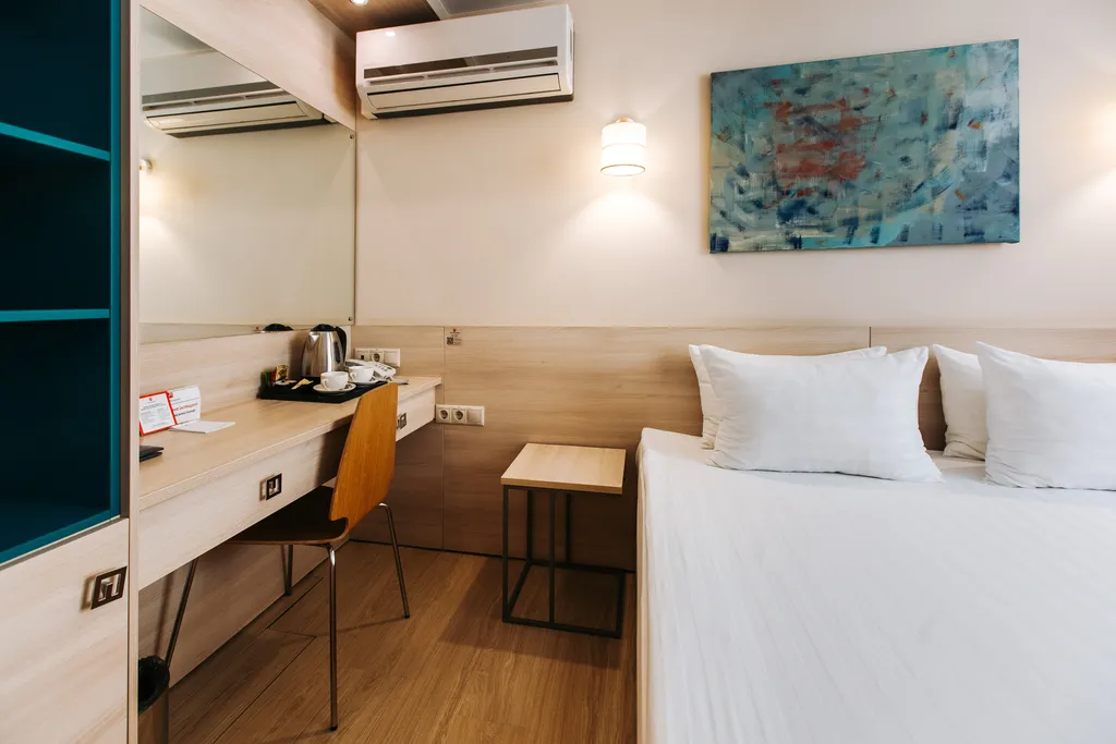 Стандартный двухместный номер с большой кроватью