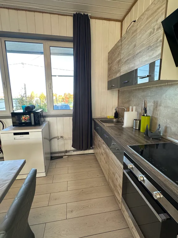 Семейный загородный дом с баней