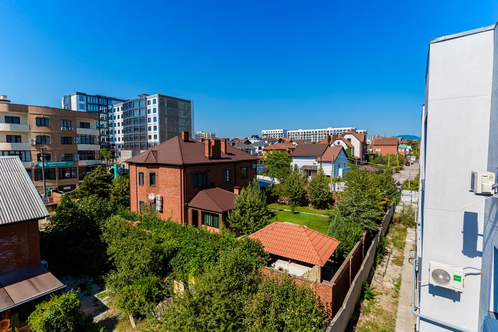 Светлая квартира рядом с морем