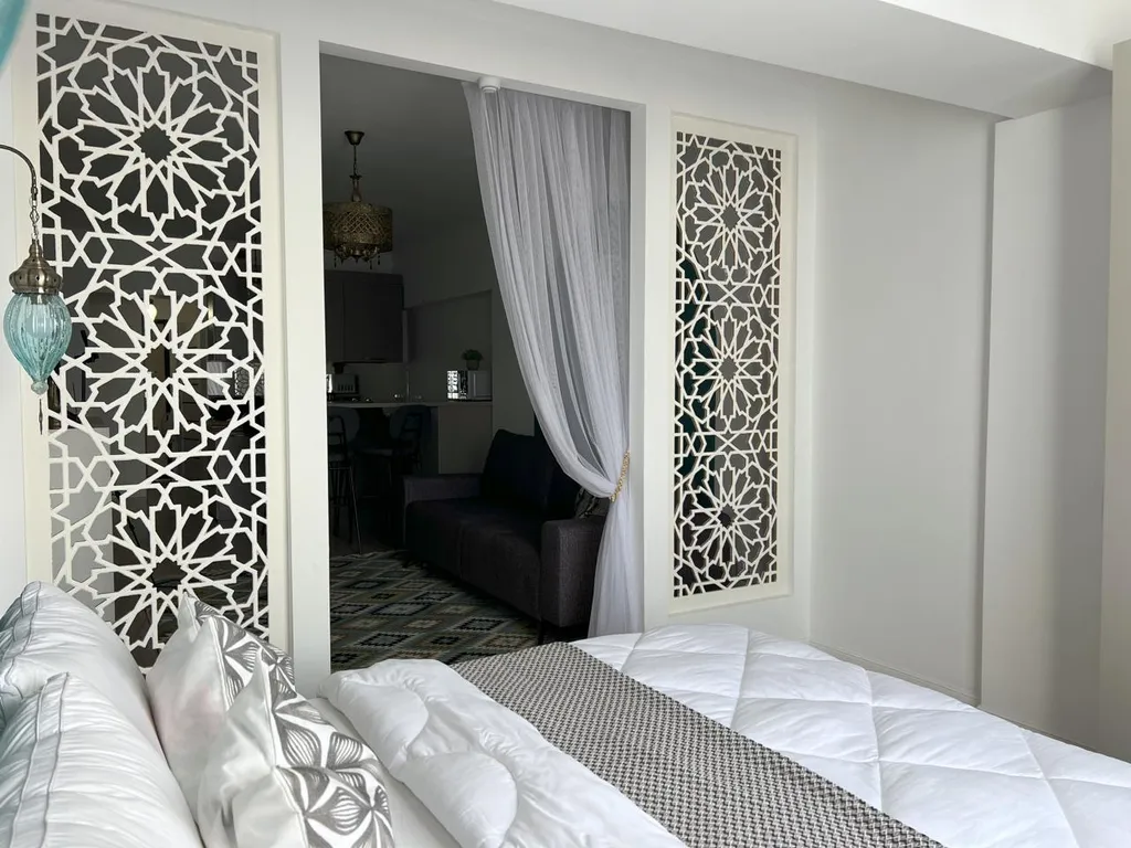 Восточный стиль, золотой квадрат алматы