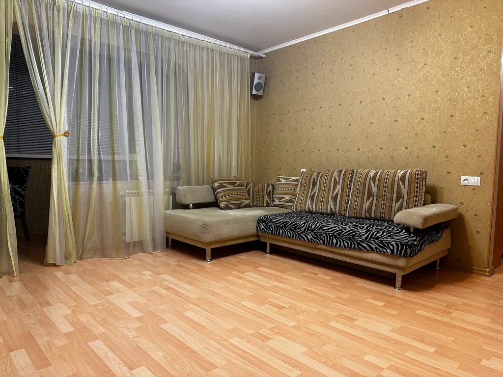 Уютная квартира возле ТЦ и НКИ