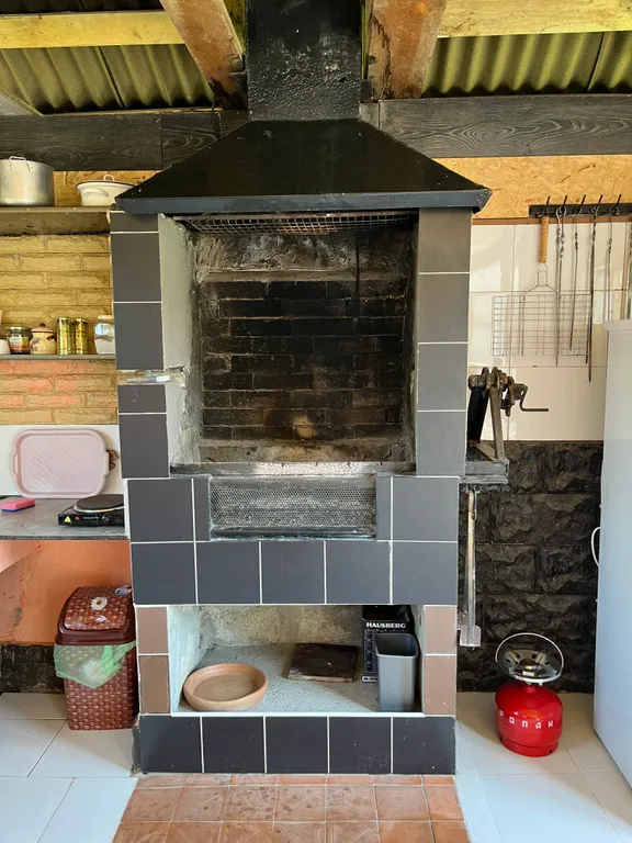 Коттедж Коттедж «Басиат» с видом на горы — Сухум