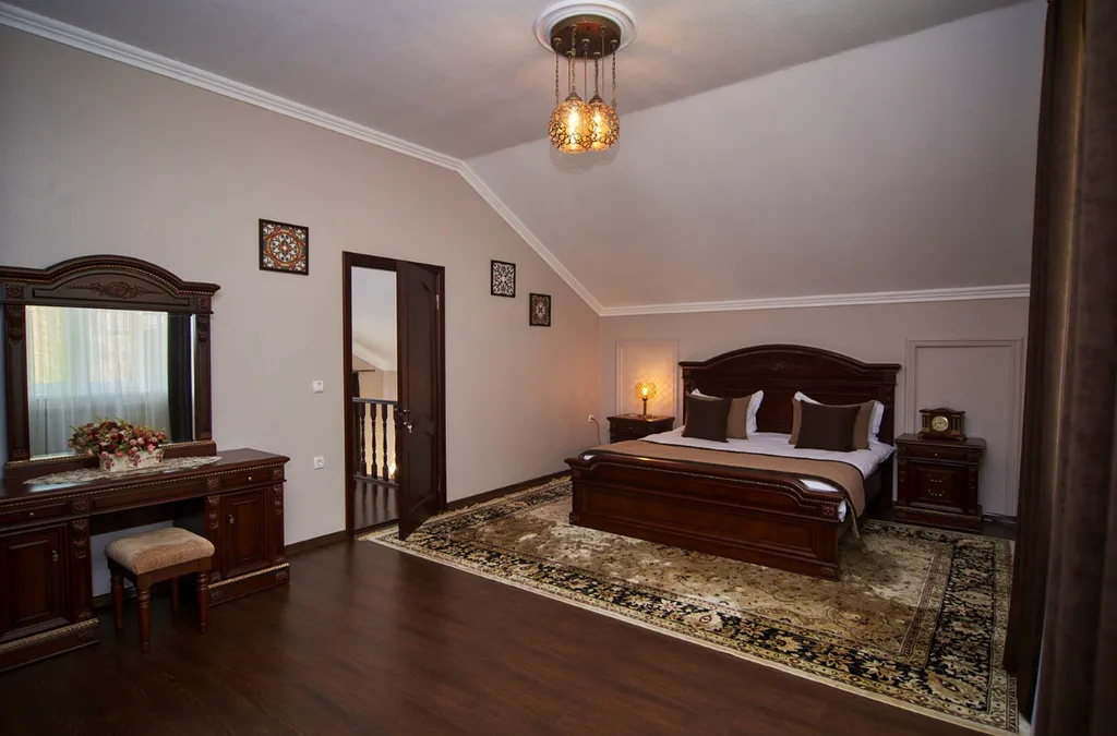 4-комнатный Дом