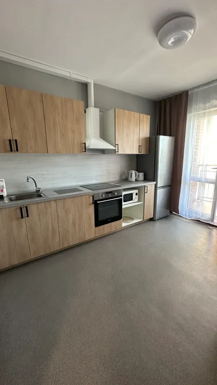 Просторная двухкомнатная квартира на набережной реки Амур — аренда посуточно в Хабаровск