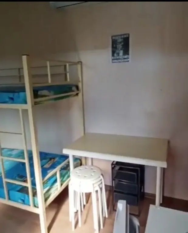 Домик с проходной комнатой с мини-кухней