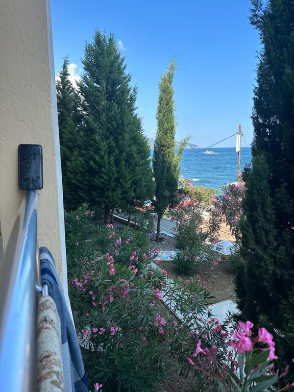 СПА Ливадийский ЖК Азор. Уютный 6ти местный номер с видом на море.2эт.