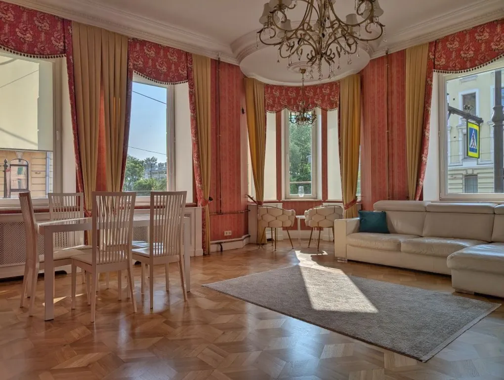 5-комнатная квартира на Суворовском проспекте — аренда посуточно в Санкт-Петербург