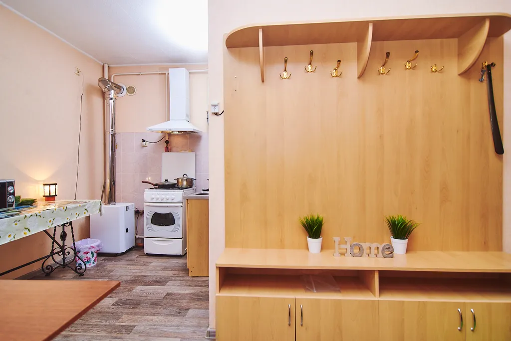 Домик с кроликами у нарзанного источника