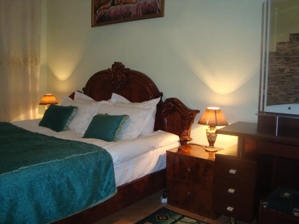 4-комнатная Квартира