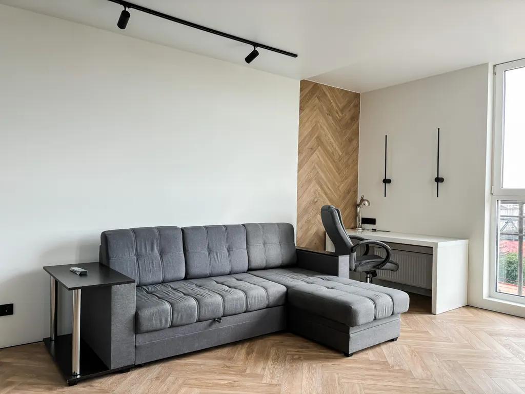 Дизайнерская евродвушка Океан у музея Мирового океана