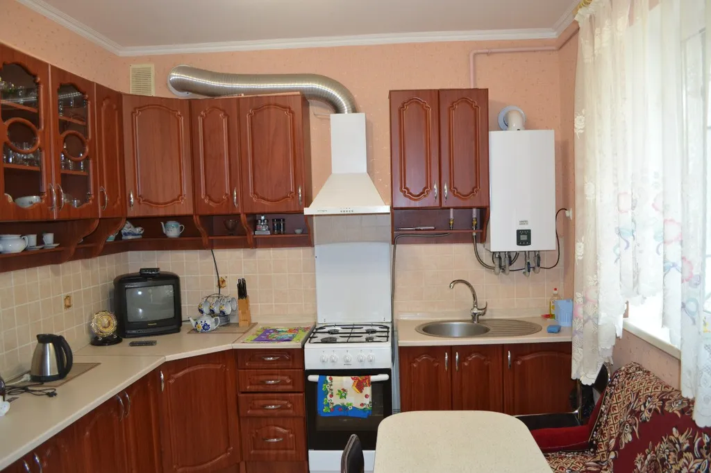 Двухкомнатный дом в санаторной зоне Евпатории