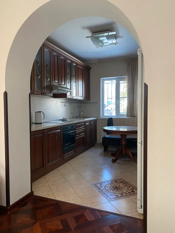 Дом с баней и бассейном