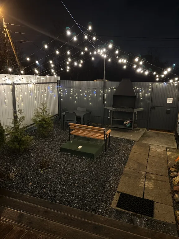 Коттедж Однокомнатный Loft-таунхаус с отдельным входом и личным двориком — Нахабино