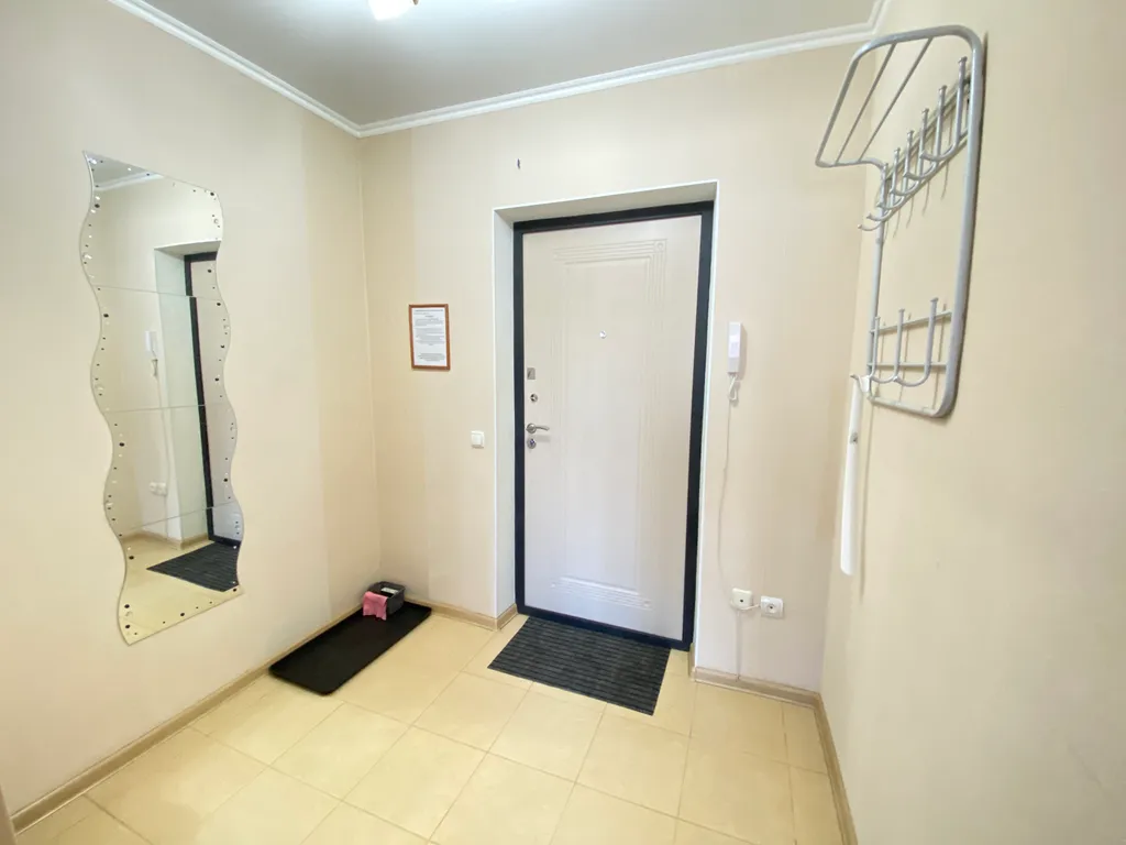 Рядом с рынком и ФЦТОЭ