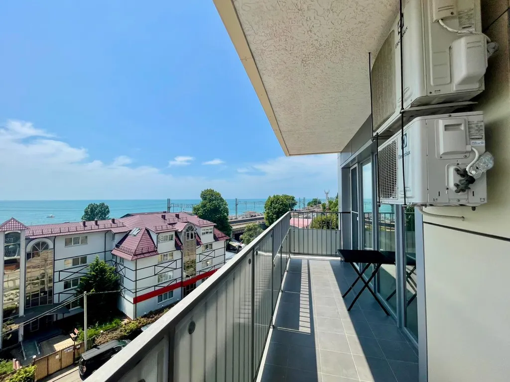 Двухкомнатная квартира с видом на море