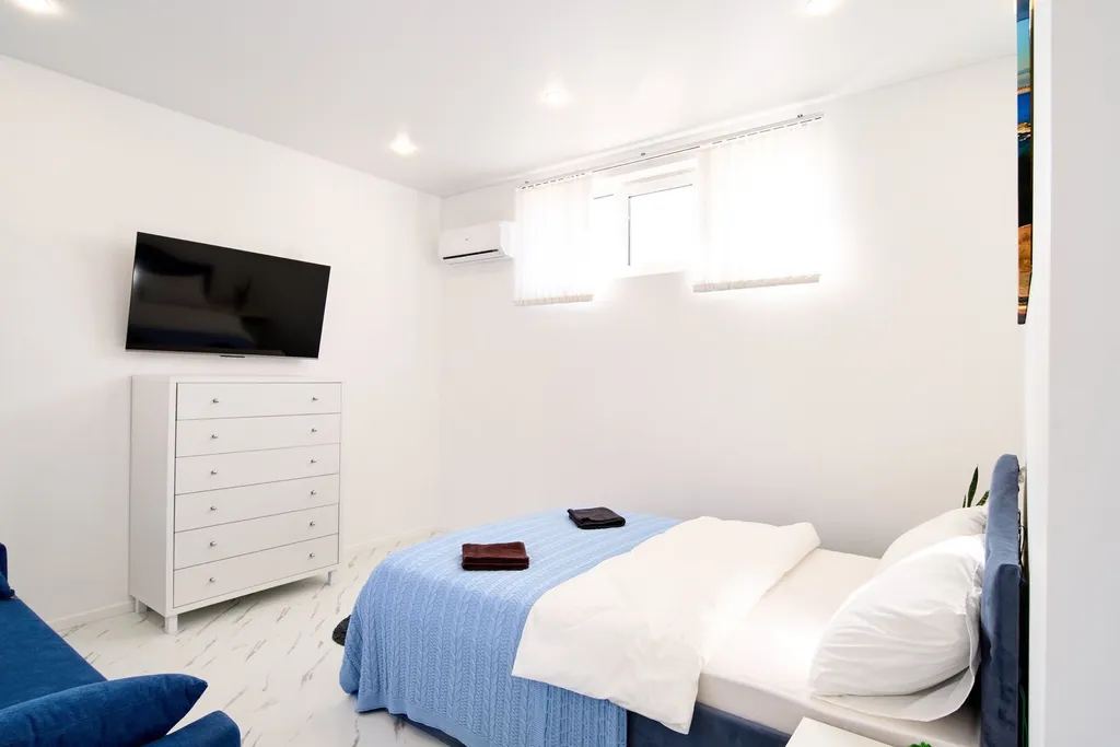 Квартира Снять Апартаменты на мысе Фиолент у моря в частном доме в Севастополе — Севастополь