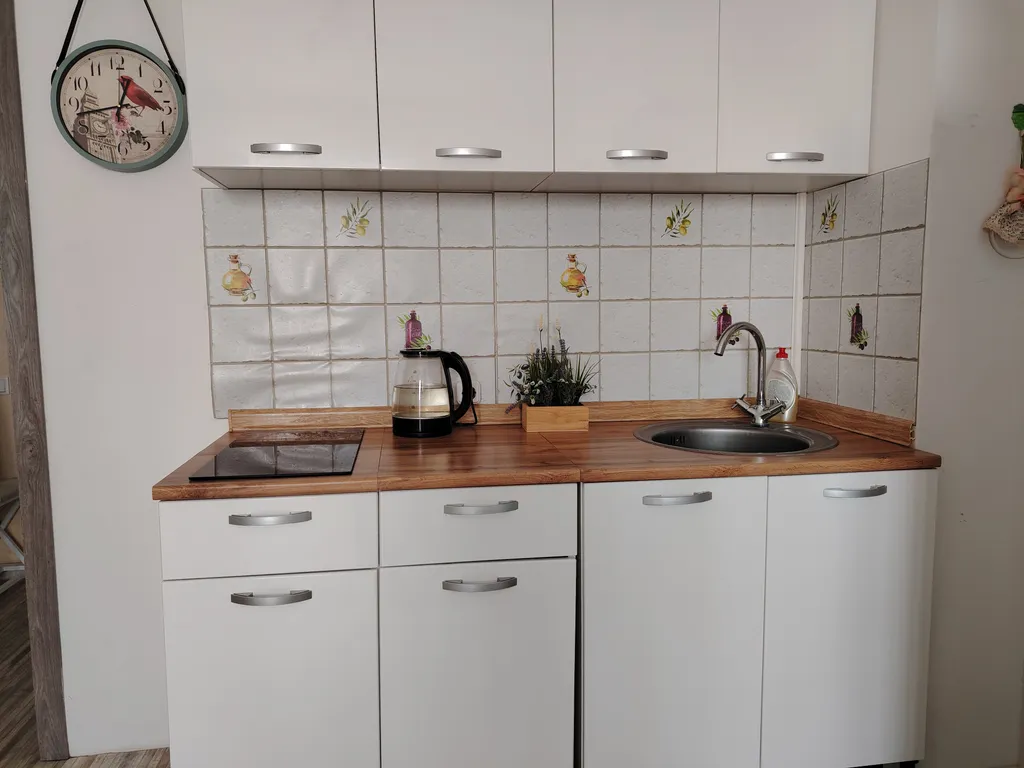 Студия у Ауры