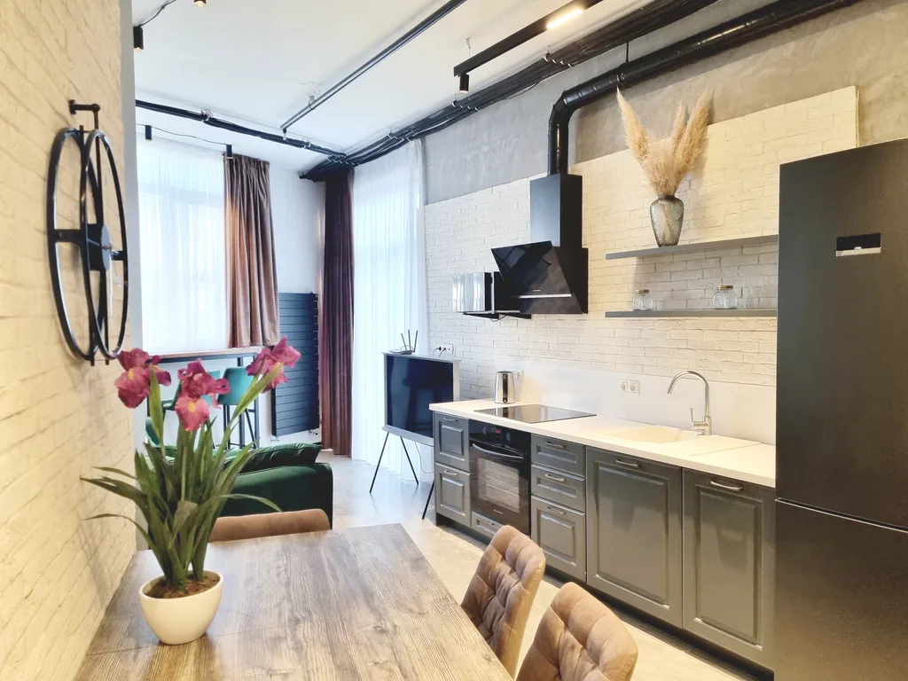 Трёхкомнатная квартира центр — аренда посуточно в Сочи