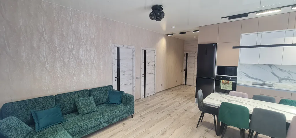 Большой современный и уютный дом